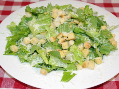 Caesar Salad - templeeats.com