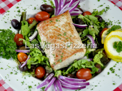 grilled ahi tuna steak salad - templeeats.com