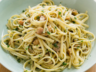 Linguini Clam Sauce - templeeats.com
